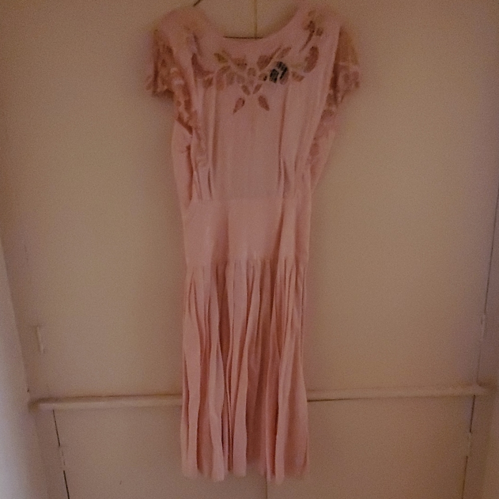 Peach short sleeve dress Size 8